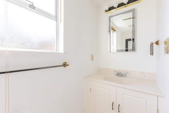 1015 163 St, House other with 3 bedrooms, 3 bathrooms and 6 parking in Surrey BC | Image 15
