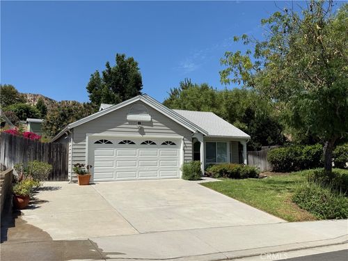 32035 Green Hill Dr, Castaic, CA, 91384-3010 | Card Image