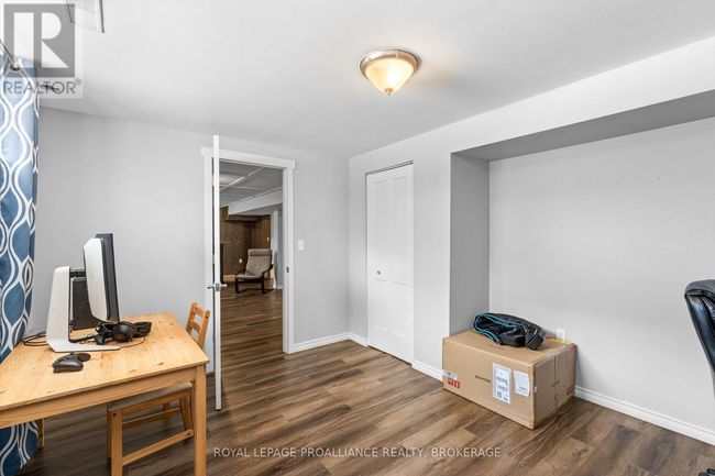 343 Sunrise Cres, House other with 4 bedrooms, 3 bathrooms and 4 parking in Kingston ON | Image 35