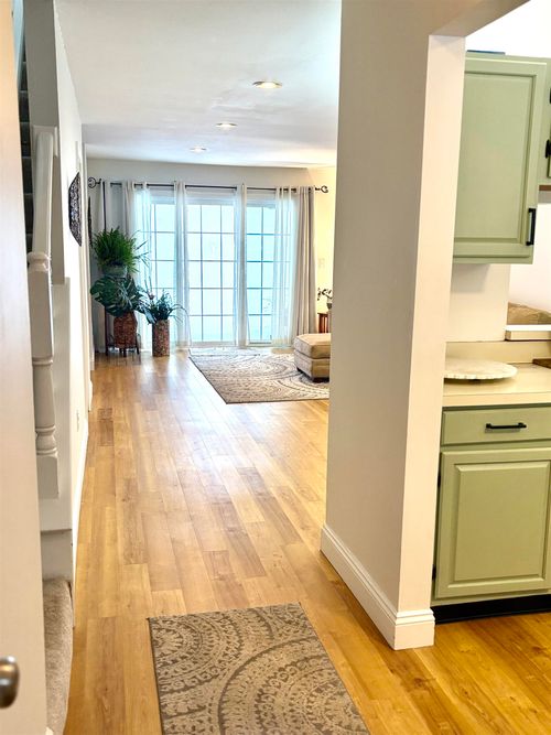 130 Middlesex Road, Merrimack, NH, 03054 | Card Image