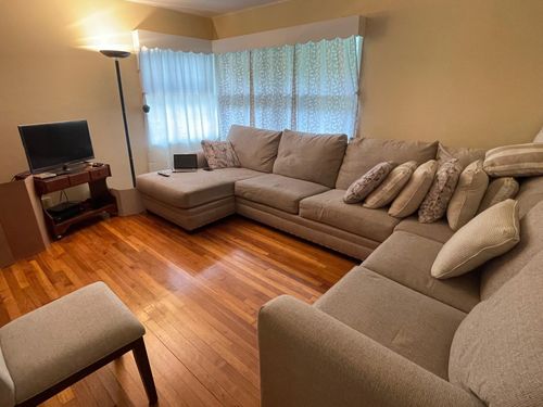 5 Birch Ct, Riverhead, NY, 11901-3442 | Card Image