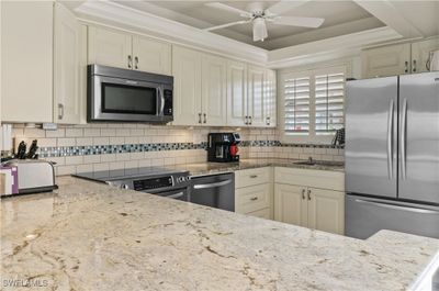 104 - 29 High Point Circle E, Condo with 2 bedrooms, 2 bathrooms and null parking in Naples FL | Image 3