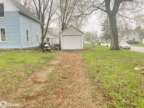 802 S Lake St, Lake Mills, IA, 50450-1710 | Card Image