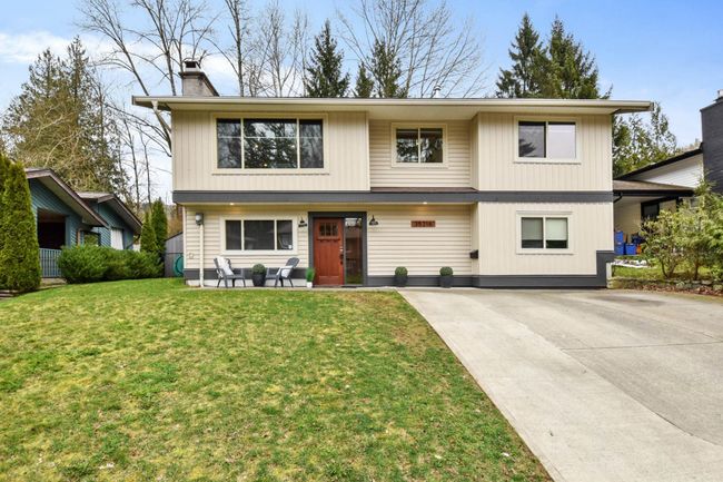 35216 Mckee Road, House other with 5 bedrooms, 2 bathrooms and 2 parking in Abbotsford BC | Image 1