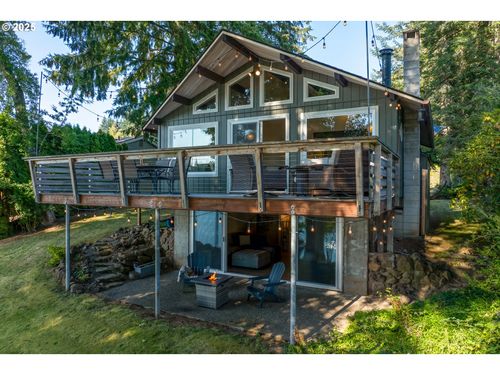 137 Lake Rd, Silver Creek, WA, 98585-9717 | Card Image