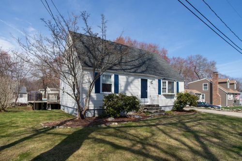 4 Hutchinson Dr, Hampton, NH, 03842-4209 | Card Image