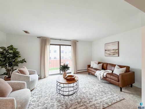 304-3608 S Gateway Blvd Boulevard, Sioux Falls, SD, 57106 | Card Image