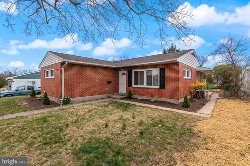 8615 Midi Ave, PARKVILLE, MD, 21234-4038 | Card Image