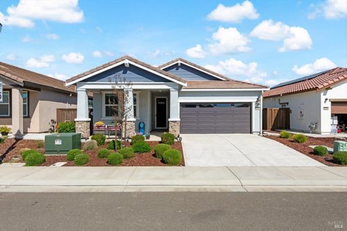 2130 Lark Way, Dixon, CA, 95620 | Card Image