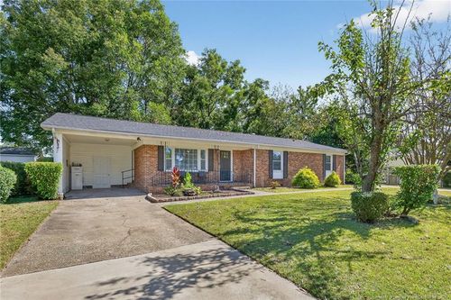 5641 Carson Dr, Fayetteville, NC, 28303-2705 | Card Image