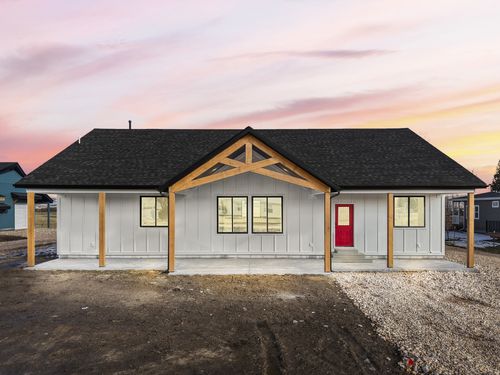 32 N 2nd E, Paris, ID, 83261-7719 | Card Image