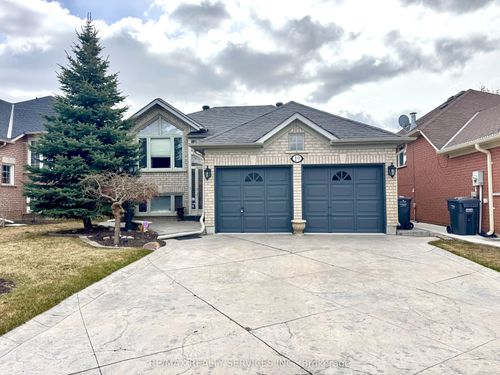 19 Livingston Dr, Caledon, ON, L7C1A1 | Card Image