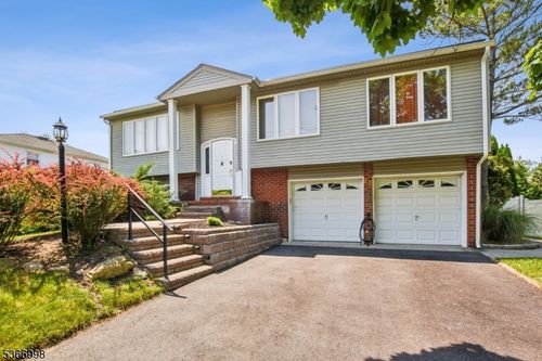 23 Midway Ct, Rockaway, NJ, 07866-1618 | Card Image