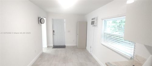 2-259 Ne 56th St, Miami, FL, 33137-2559 | Card Image