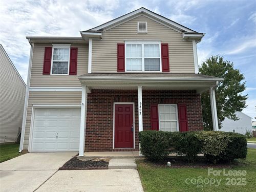 9402 Darwick St, Charlotte, NC, 28216-2250 | Card Image