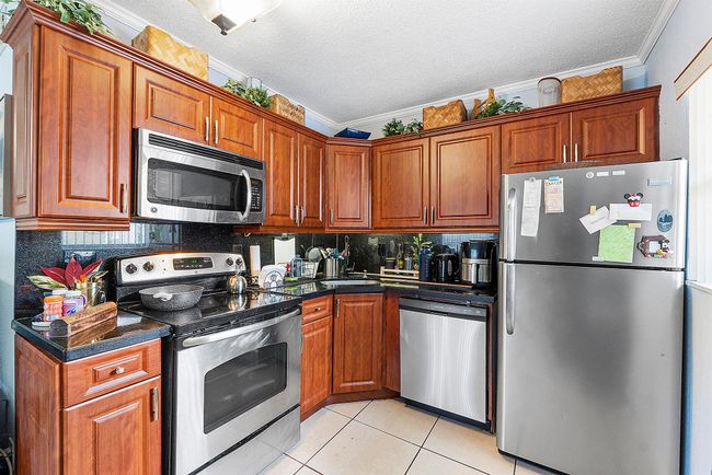 10 - 2741 Ne 8th Avenue, Condo with 2 bedrooms, 1 bathrooms and null parking in Wilton Manors FL | Image 6