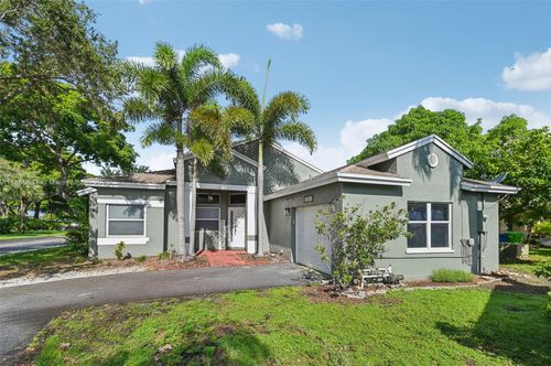 10681 Lago Welleby Dr, Sunrise, FL, 33351-8287 | Card Image