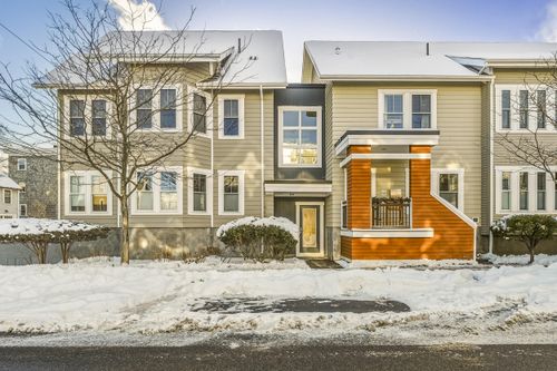 h-58 Vesper Street, Portland, ME, 04101 | Card Image