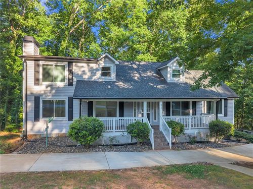 8804 Willow Creek Ct, Douglasville, GA, 30135-1676 | Card Image