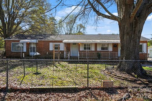 139 Blackburn Dr, Grover, NC, 28073-9568 | Card Image