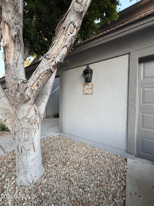 2026-7401 W Arrowhead Clubhouse Dr, Glendale, AZ, 85308-8808 | Card Image