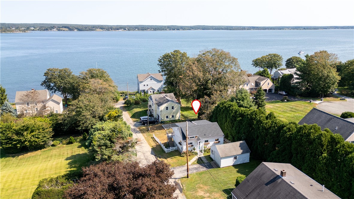 Morningside Ln, Portsmouth, RI 02871