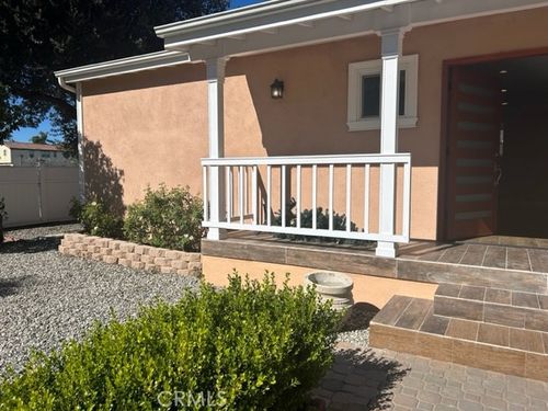 17257 Welby Way, Lake Balboa, CA, 91406-5443 | Card Image