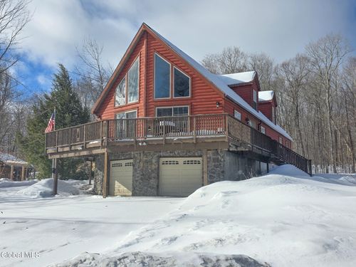 157 Maplewood Dr, Gloversville, NY, 12078-7040 | Card Image