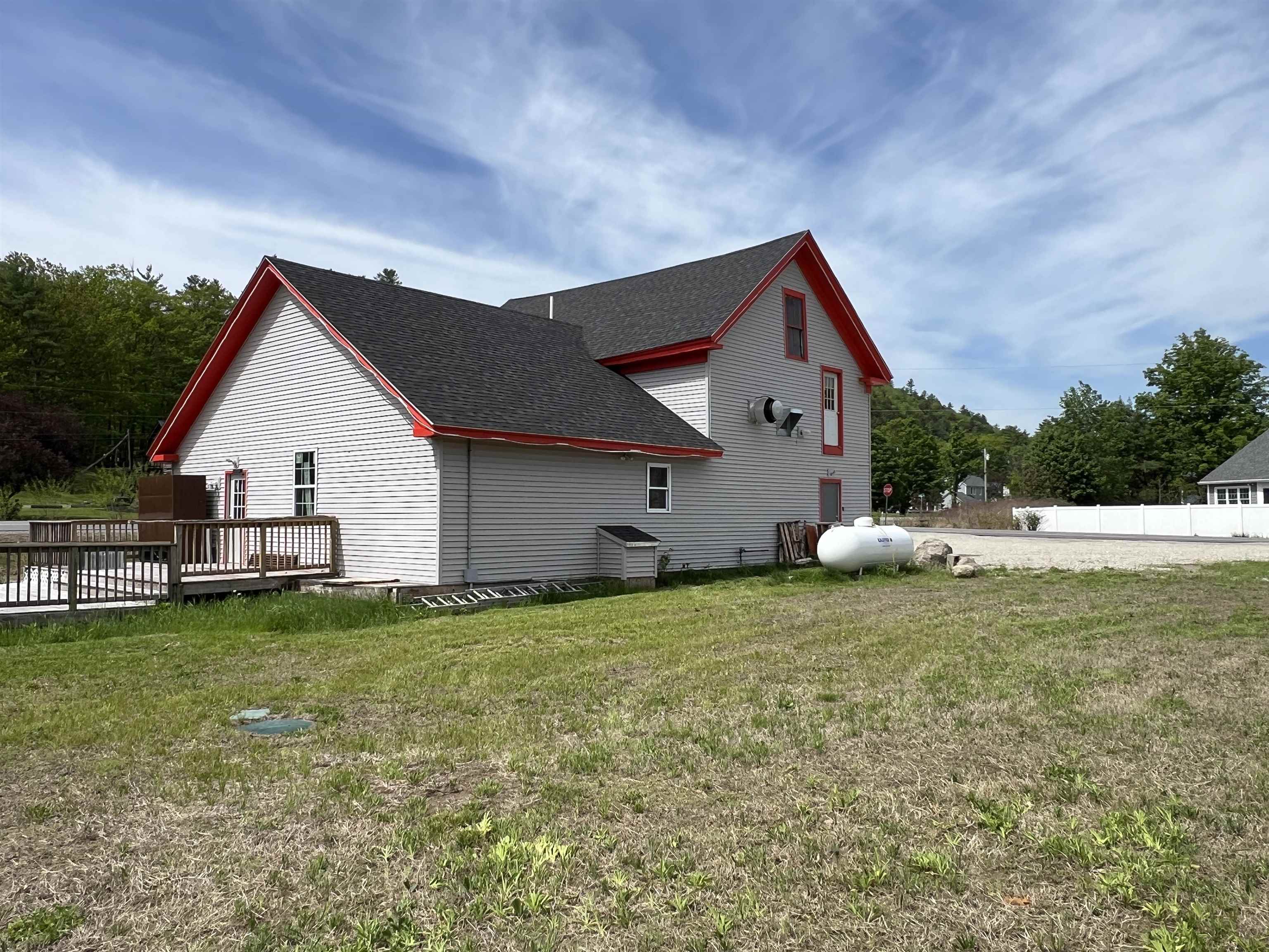 Commercial Lease in Rumney 3