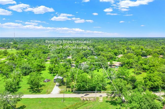 1707 County Road 654d, House other with 5 bedrooms, 2 bathrooms and null parking in Brazoria TX | Image 35