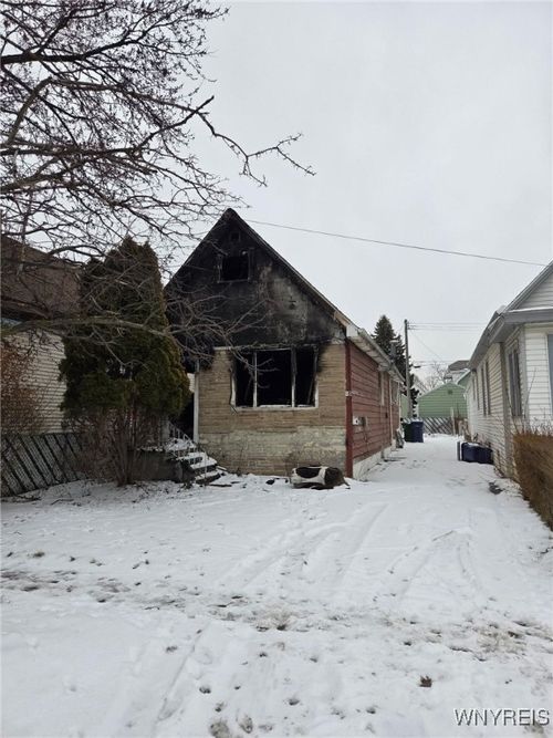 21 Glenn Street, Buffalo, NY, 14206 | Card Image