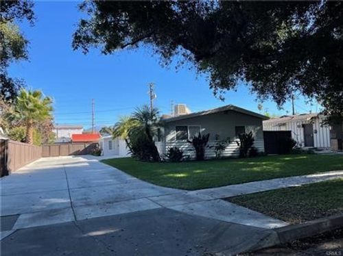 325 La Paloma St, Redlands, CA, 92373-6013 | Card Image