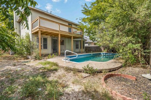 210 Briarstone Dr, Buda, TX, 78610-3713 | Card Image