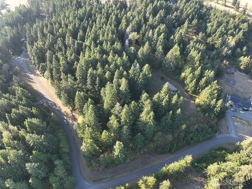 12626 Gilling Ln Se, Yelm, WA, 98597-8203 | Card Image
