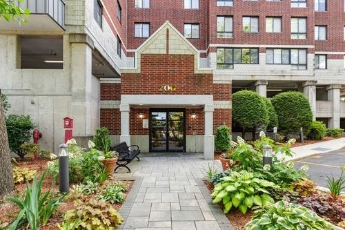 apt-604-200 Ledgewood Dr, Stoneham, MA, 02180-3622 | Card Image