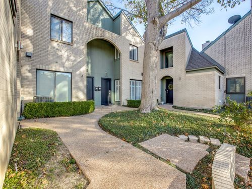 2635 Mccart Ave, Fort Worth, TX, 76110-2230 | Card Image