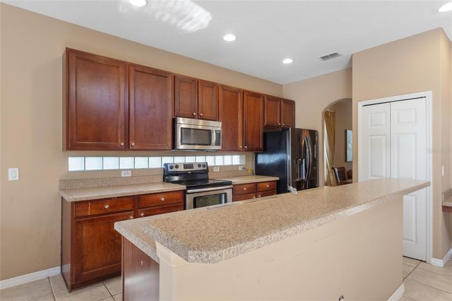 9244 Pecky Cypress Way, House other with 5 bedrooms, 4 bathrooms and null parking in ORLANDO FL | Image 14