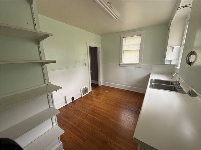 706 Douglas St, House other with 2 bedrooms, 1 bathrooms and null parking in Paris IL | Image 12