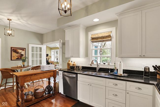 13587 Kensington Pl, Townhouse with 2 bedrooms, 3 bathrooms and null parking in Carmel IN | Image 25