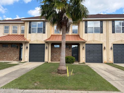 213 Capri Pl, Ocean Springs, MS, 39564-4323 | Card Image