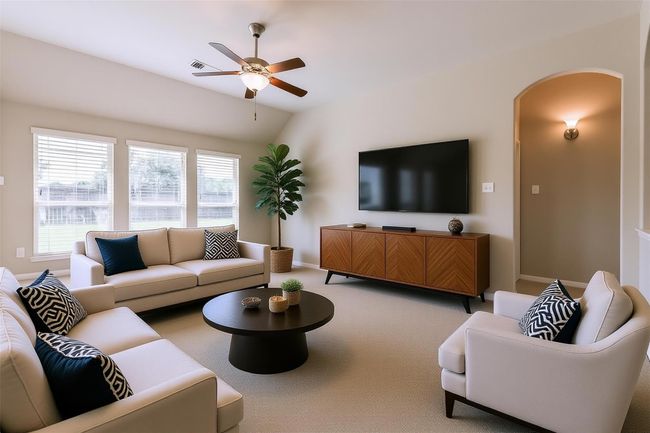 virtually staged - living room | Image 13