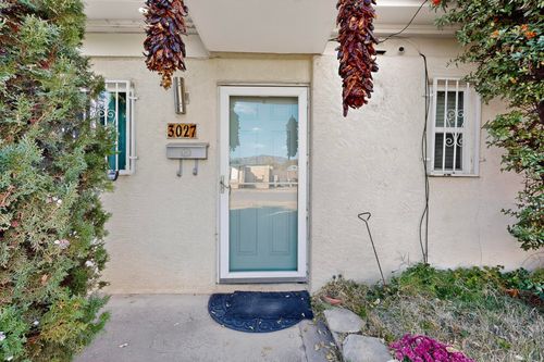 3027 Monroe St Ne, Albuquerque, NM, 87110-1901 | Card Image