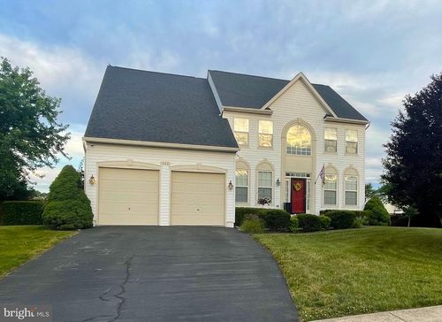 326 Cheltenham Dr, STEPHENS CITY, VA, 22655-2333 | Card Image