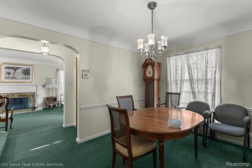 1883 Lochmoor Blvd, Grosse Pointe Woods, MI, 48236-1709 | Card Image