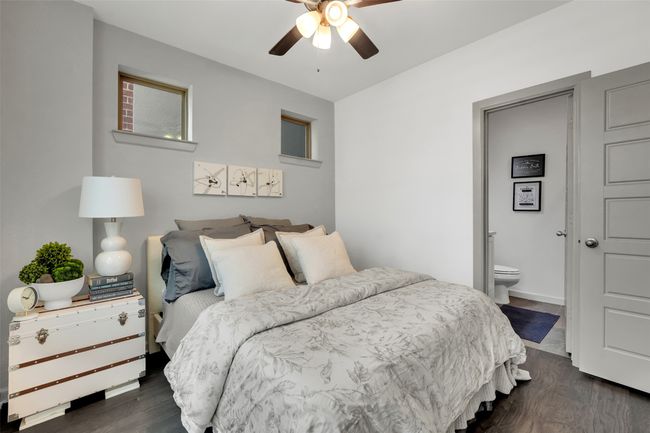 1014 Manacor Ln, House other with 3 bedrooms, 4 bathrooms and null parking in Dallas TX | Image 4