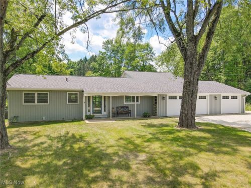 918 Lindley Rd, Cuyahoga Falls, OH, 44223-2917 | Card Image