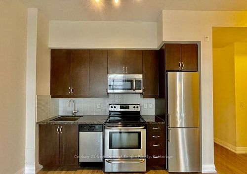 623-8763 Bayview Ave, Richmond Hill, ON, L4B3V1 | Card Image