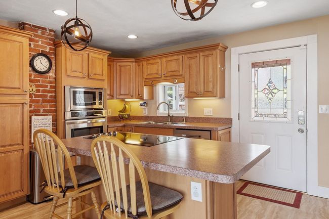 45 Franklin St, House other with 3 bedrooms, 2 bathrooms and null parking in Derry NH | Image 11