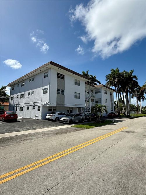 303-1607 Arthur St, Hollywood, FL, 33020 | Card Image