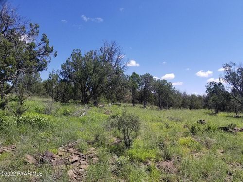 1550 W Joseph Dr, Ash Fork, AZ, 86320 | Card Image